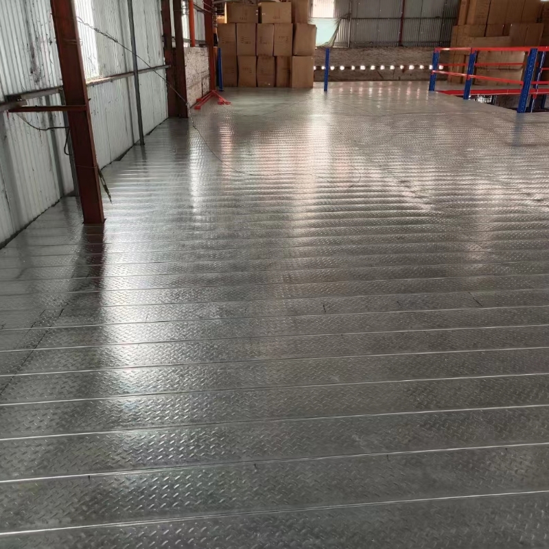 Loft deck steel gusset plate