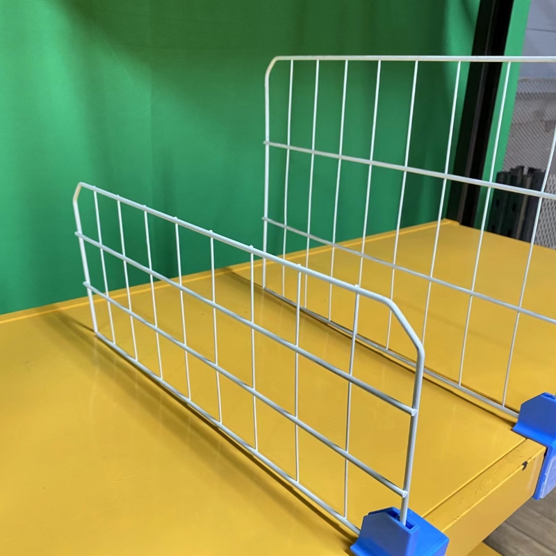 Shelf divider