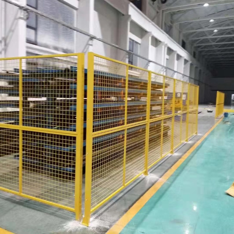 Wire Mesh Pallet Rack Enclosures