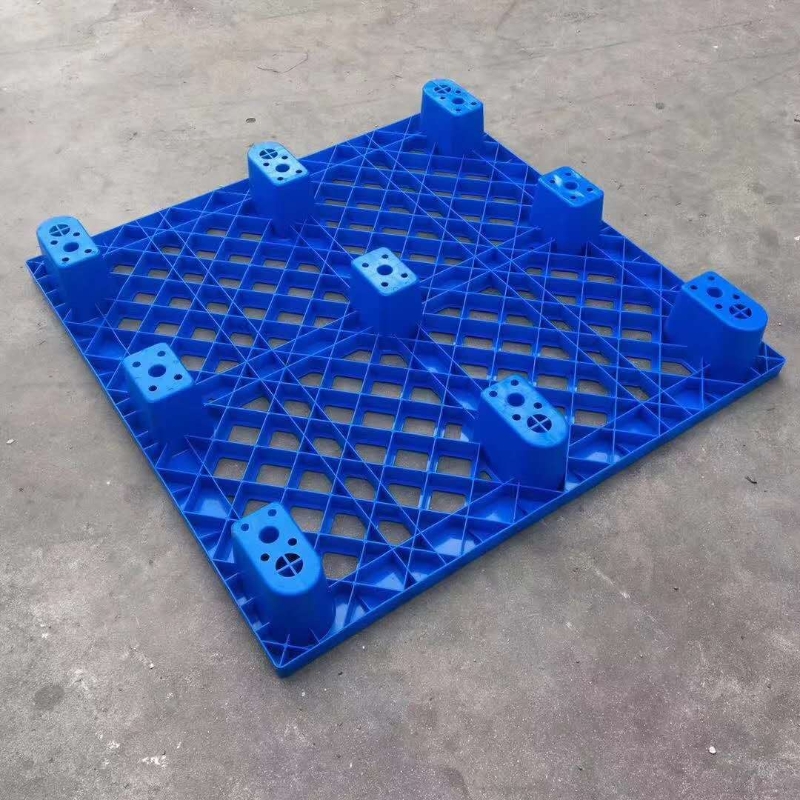 plastic tray