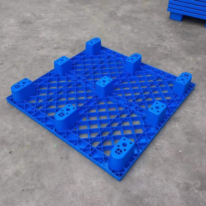 plastic tray