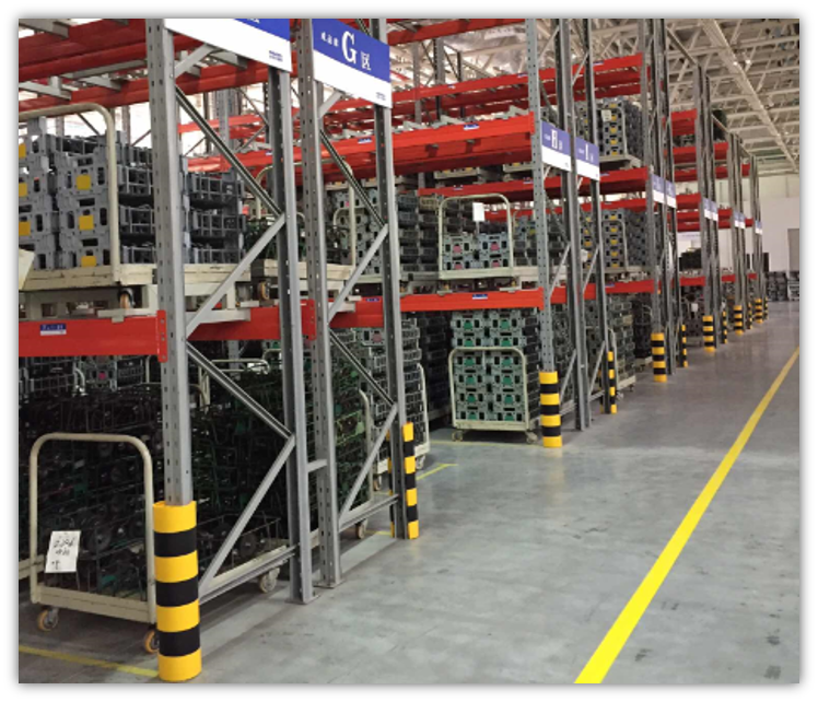 How to choose plastic foot guards for warehouse shelves