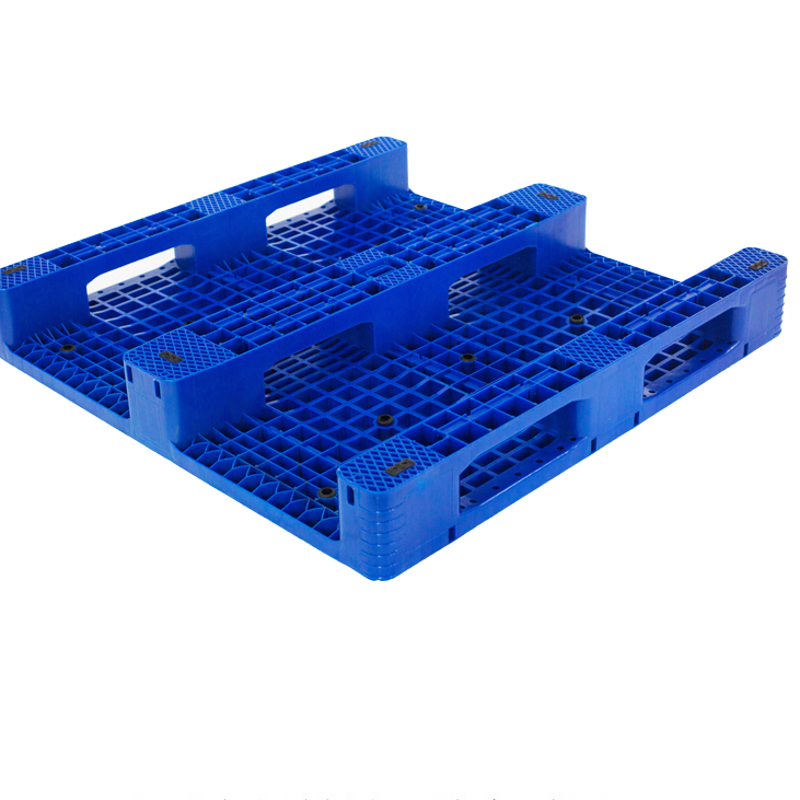 Cross-shaped grid pallet