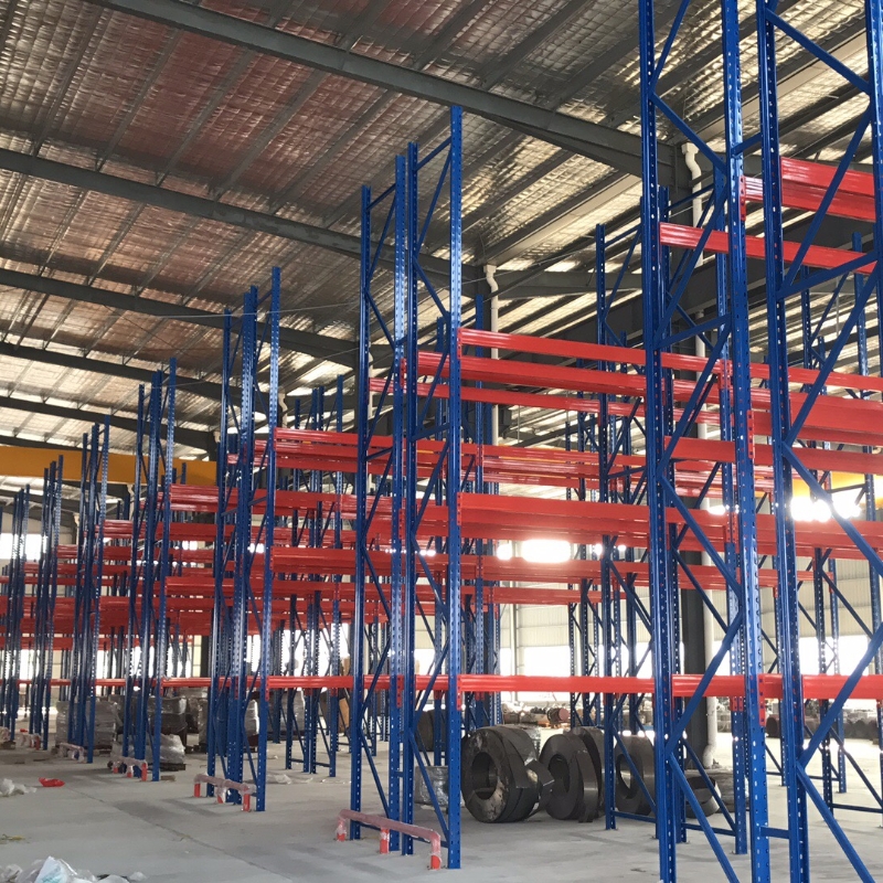 Smart warehouse racking