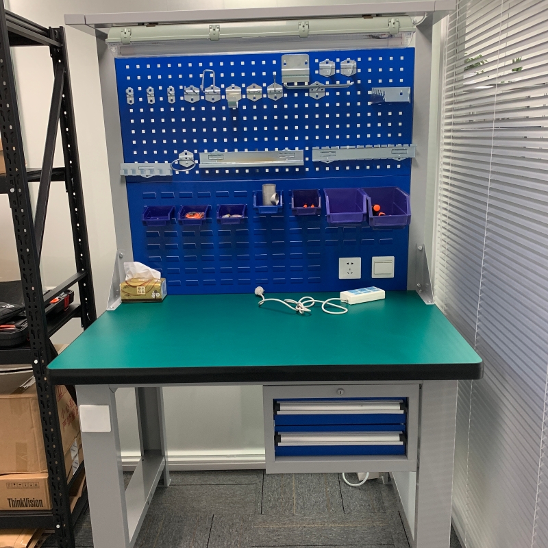 Heavy-Duty Anti-Static Fitter's Workbench — Assembly Line Table with Integrated Lighting for Workshop Operations and Maintenance