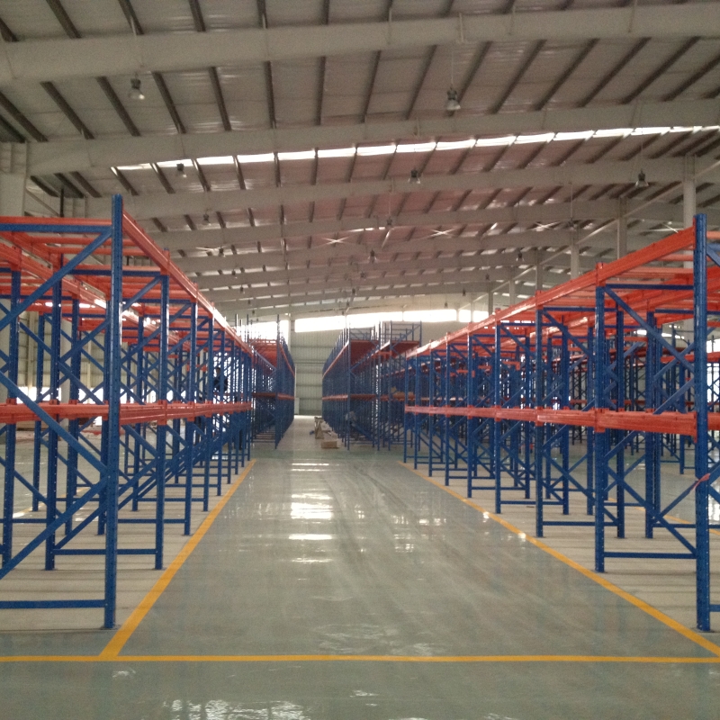 Heavy-Duty Pallet Racking