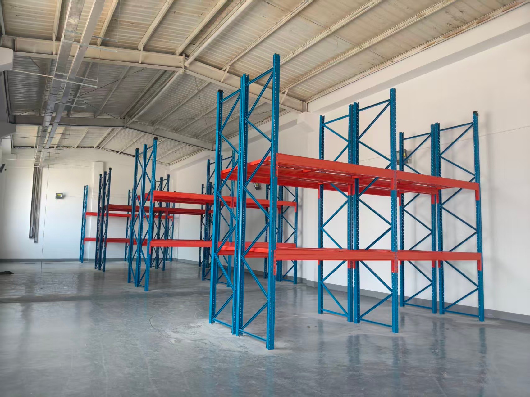 Teardrop pallet racking(Selective pallet racks)Case Study Images